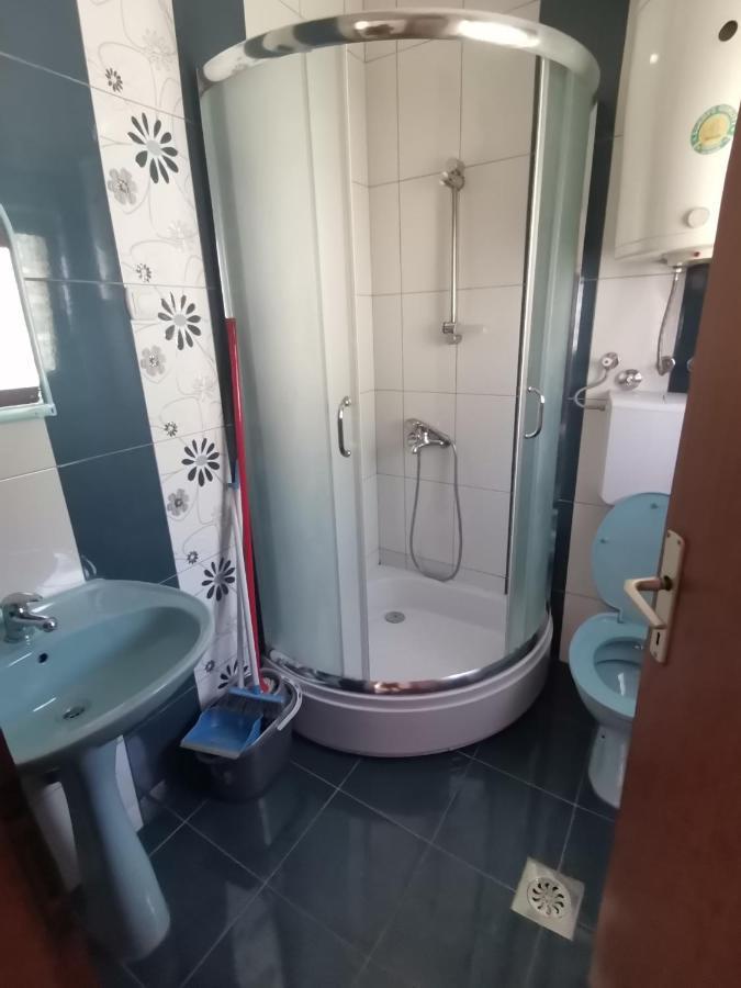 Guesthouse Zimovski Peštani Exteriör bild