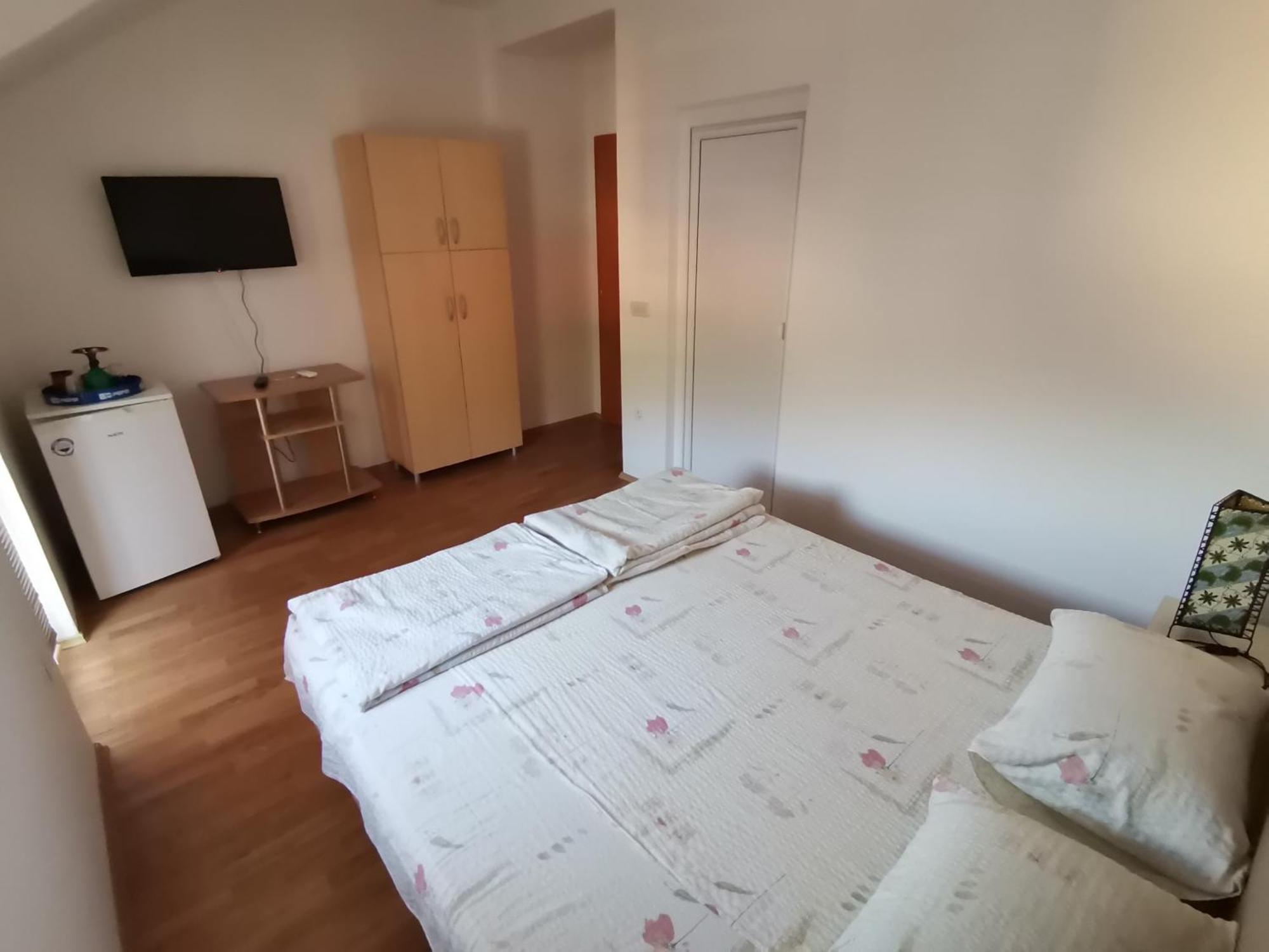 Guesthouse Zimovski Peštani Exteriör bild