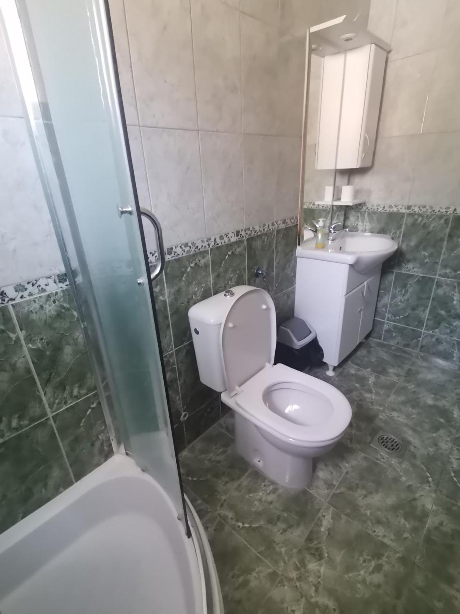 Guesthouse Zimovski Peštani Exteriör bild