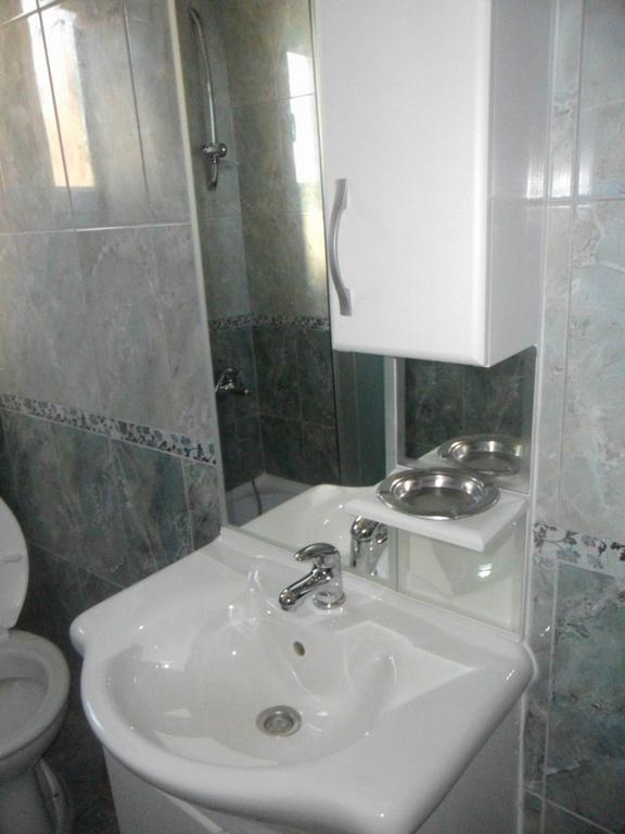 Guesthouse Zimovski Peštani Exteriör bild
