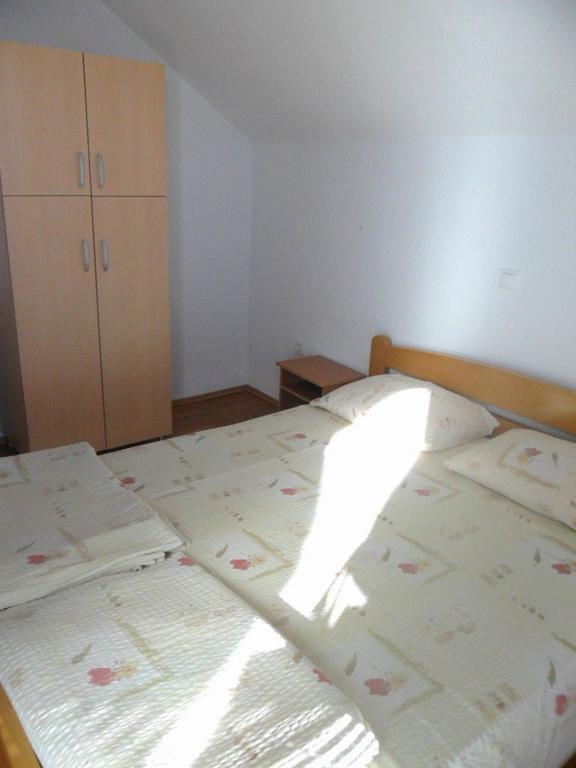 Guesthouse Zimovski Peštani Exteriör bild