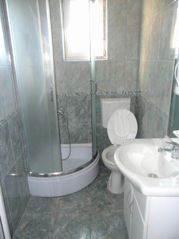 Guesthouse Zimovski Peštani Exteriör bild